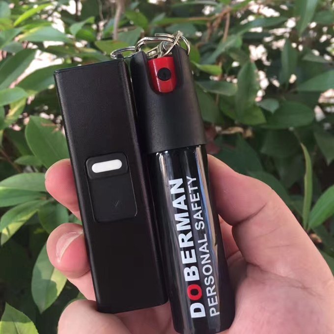 女性如何正确使用电击防身器？