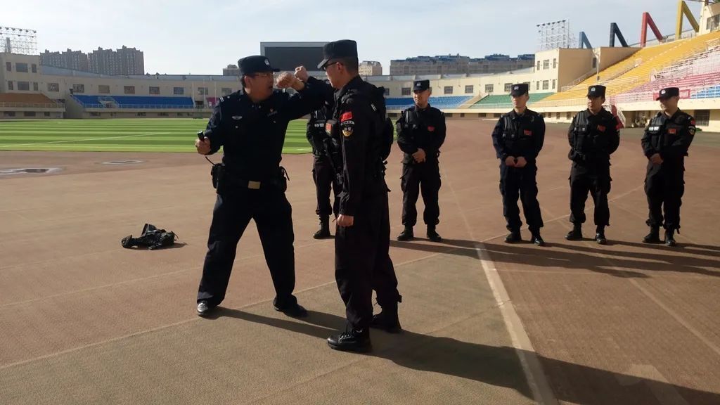 单警装备如何使用采购