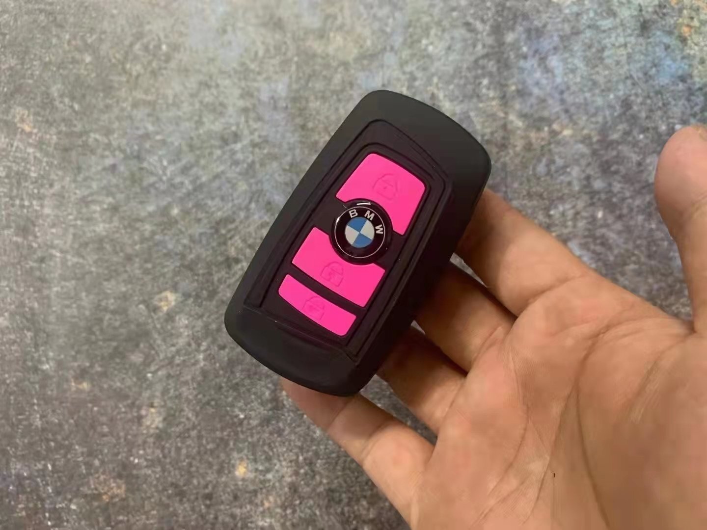 适合女性用的防身电击器