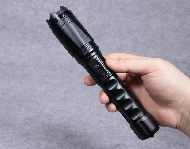 黑鹰X4防身电击